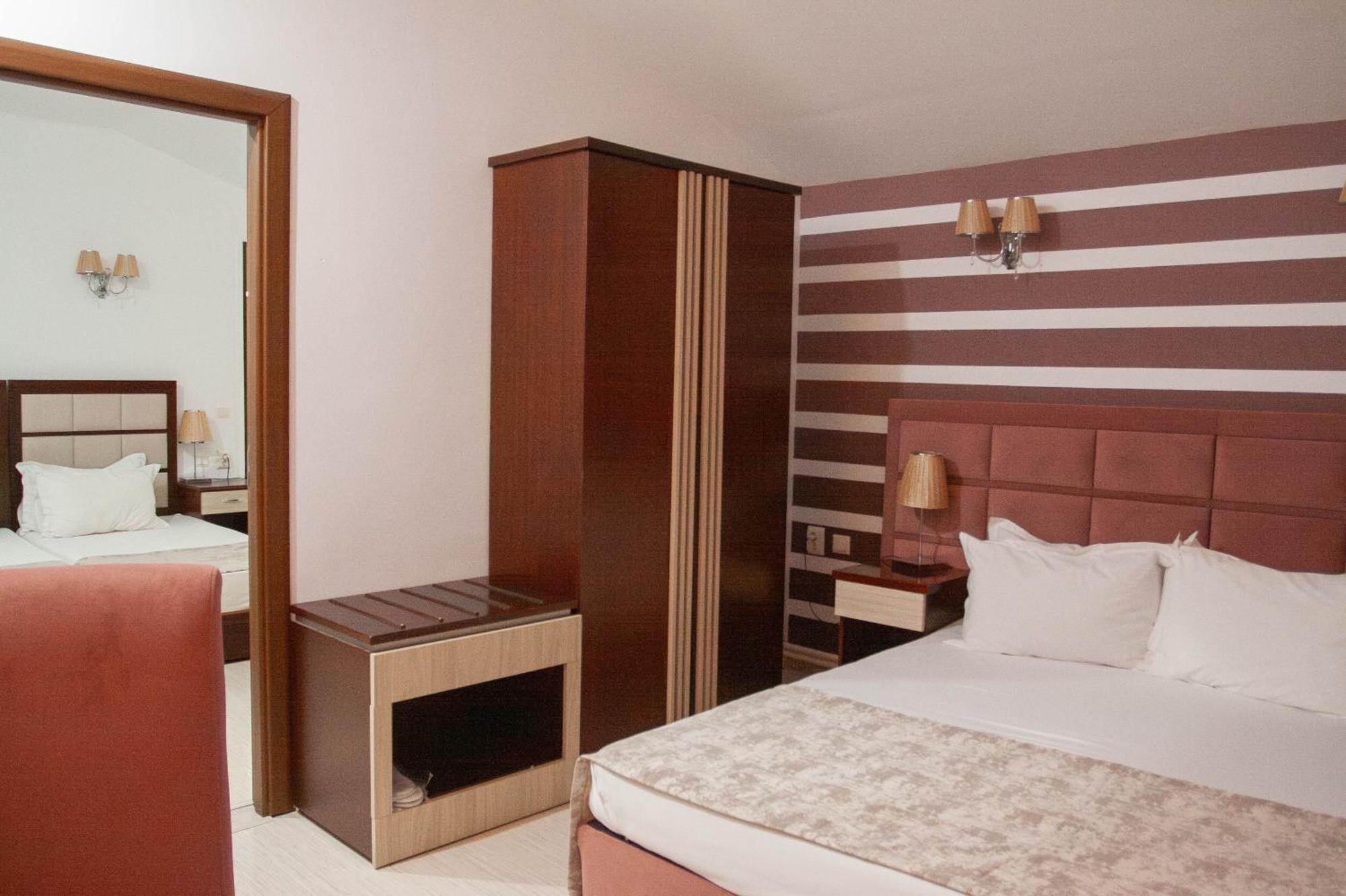Steaua Apelor Family Resort Nufaru Exterior foto